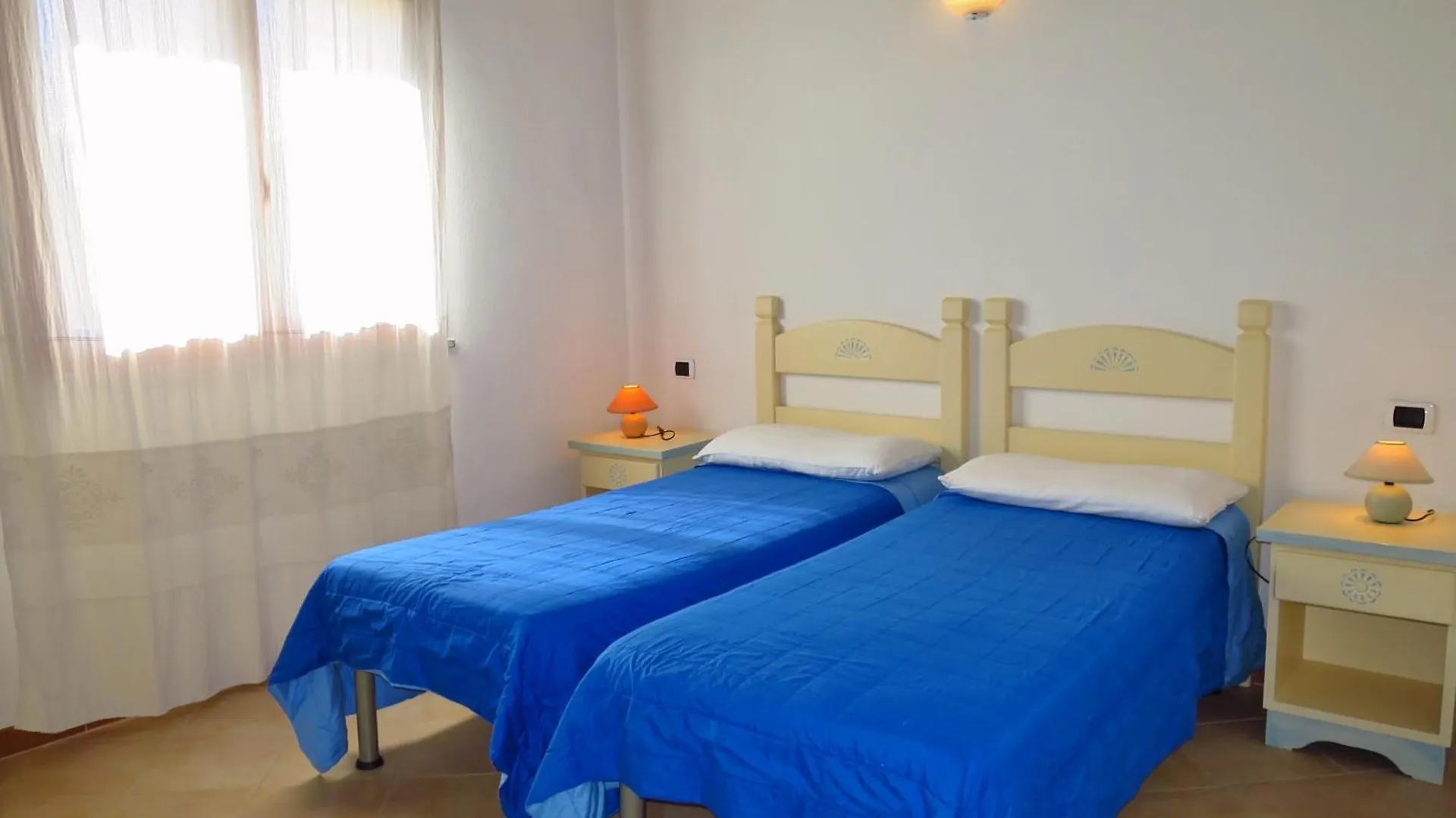 Apartment No 32 I Mirti Di Porto Pozzo 0*,  Italien